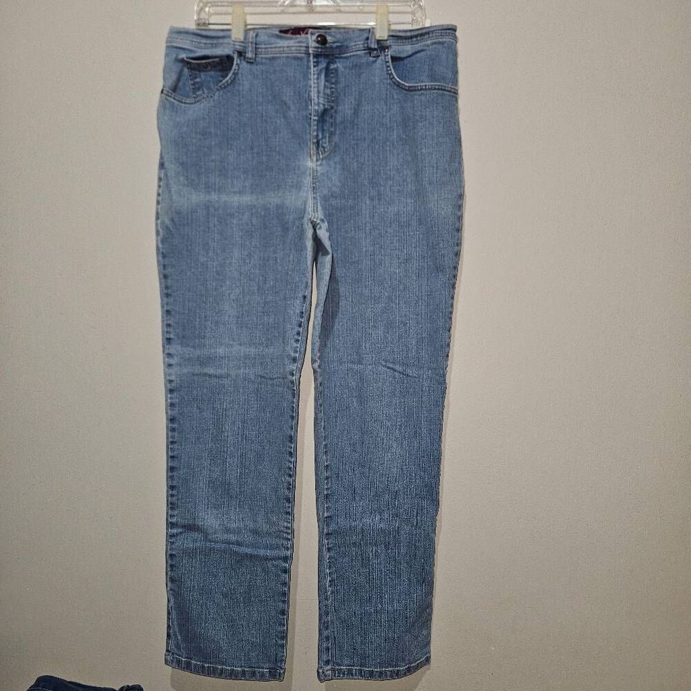 Gloria Vanderbilt Women's Classic Tapered Amanda Jeans Size 16